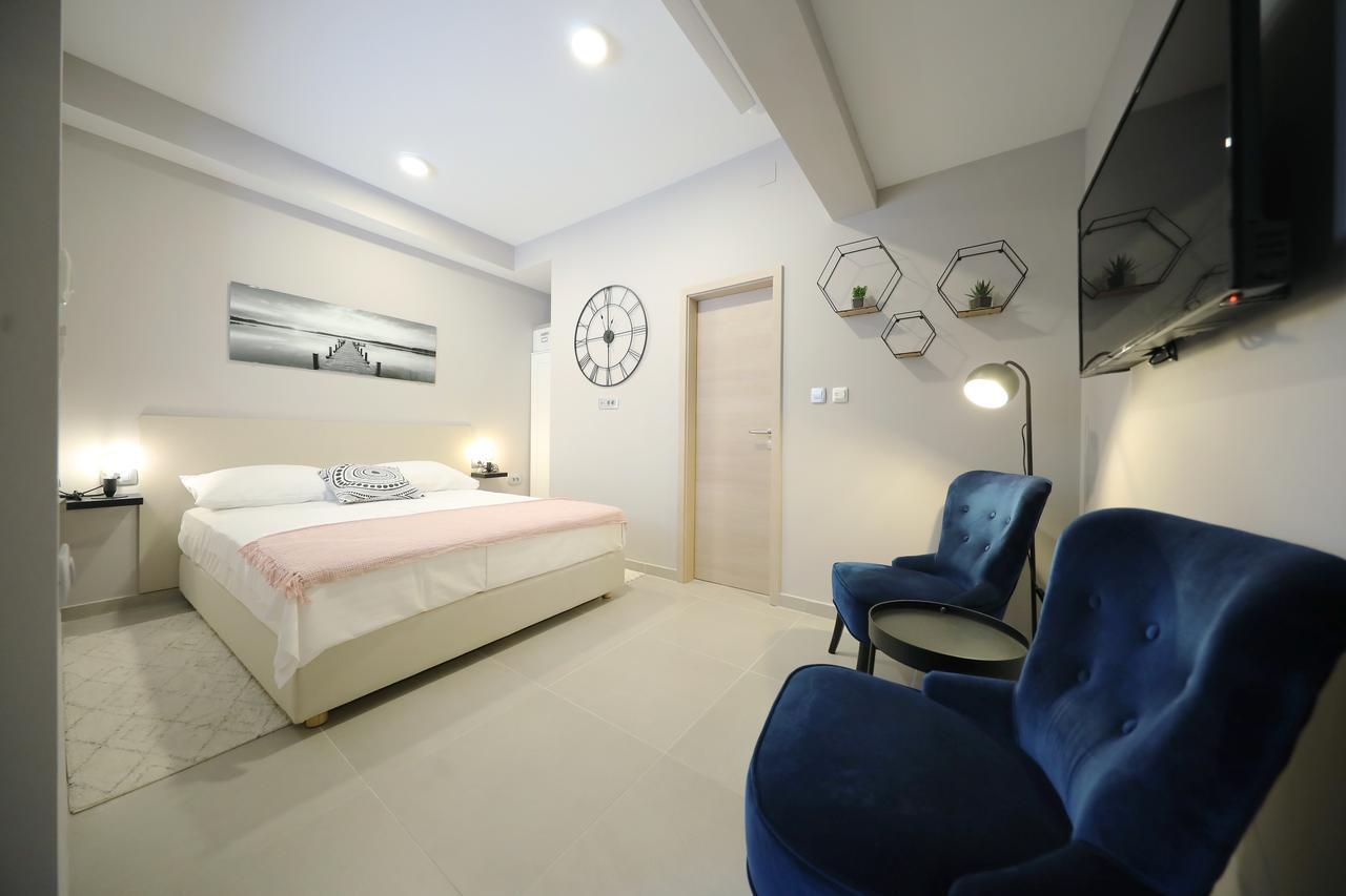 Teatro Verdi Accommodation Задар Екстериор снимка